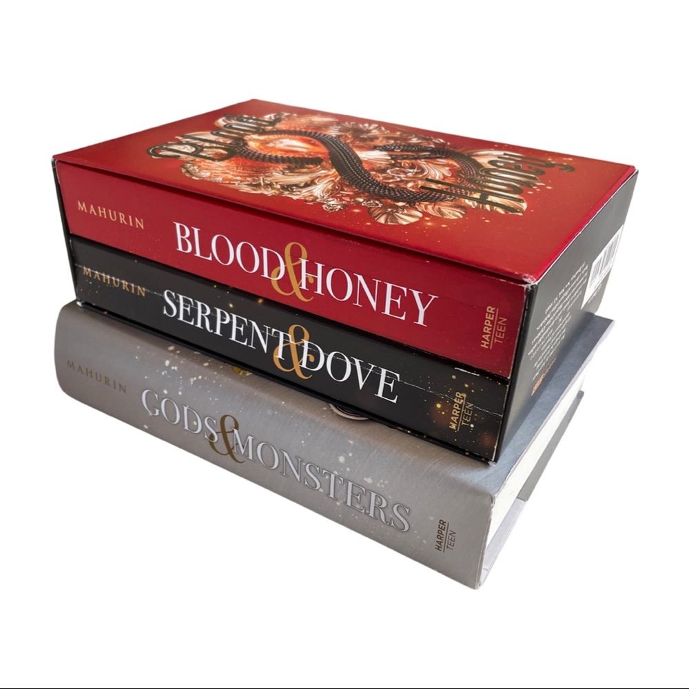 Serpent & Dove 🕊 Trilogy ! 📚